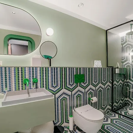Hotel Axis Avenida 4*